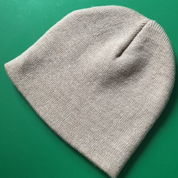 Tan beanie - Picture 5 of 14